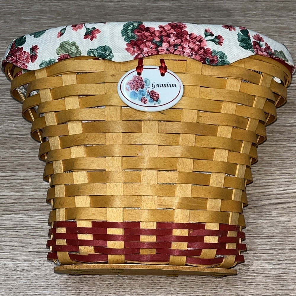 Longaberger 2002 Geranium Basket w/Protector, Liner, & Tie-On Signed Bonnie